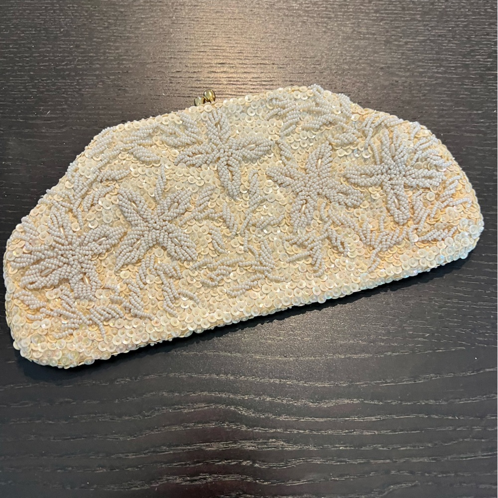 Vintage Beaded Floral Clutch